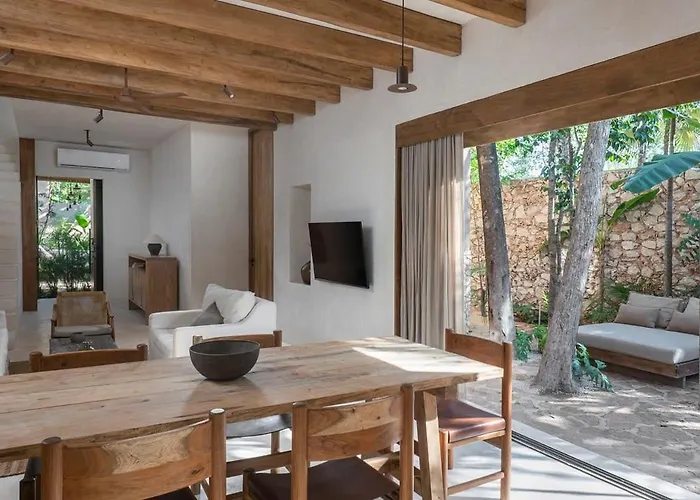 Casa de férias Boho Organic 3br Villa, Gated Community, Rooftop Tulum